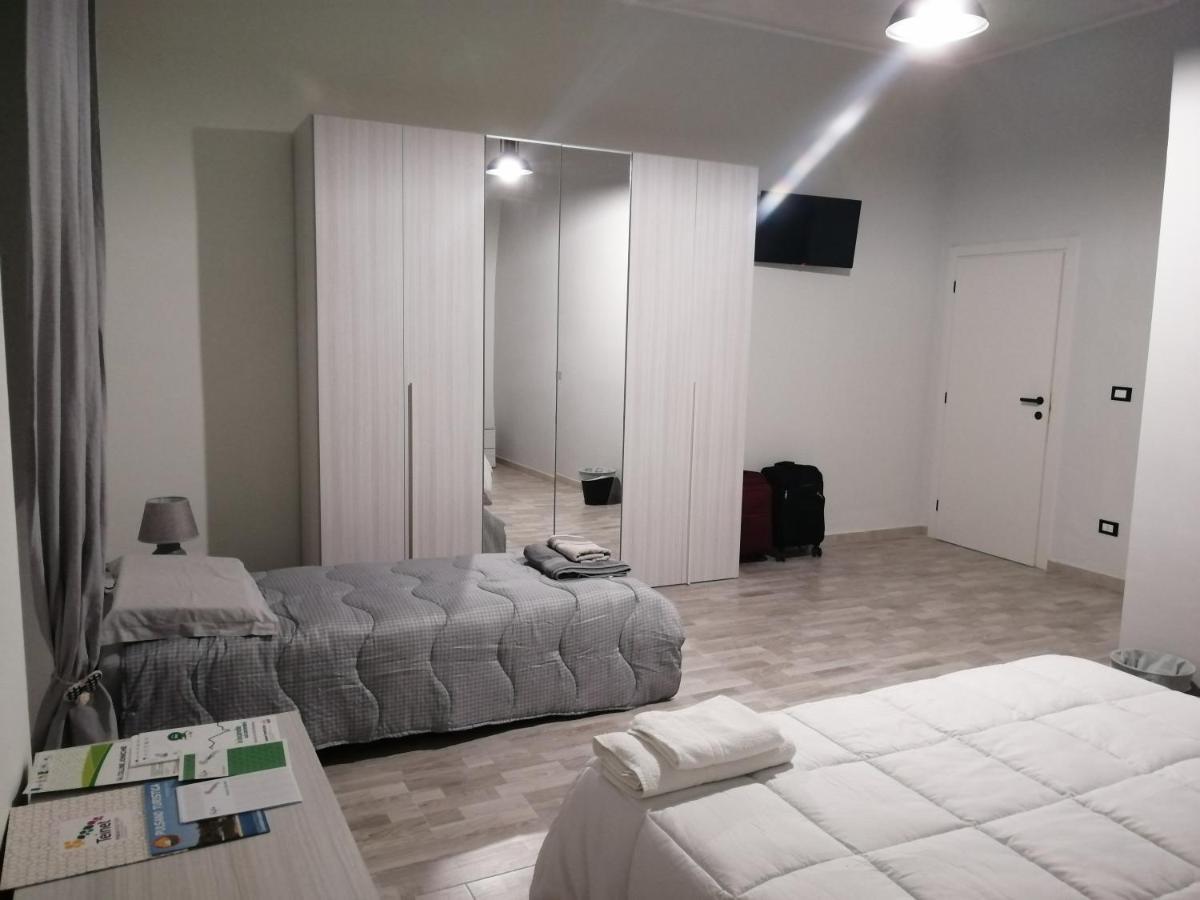 Scacco Matto Holiday House ตารันโต ภายนอก รูปภาพ